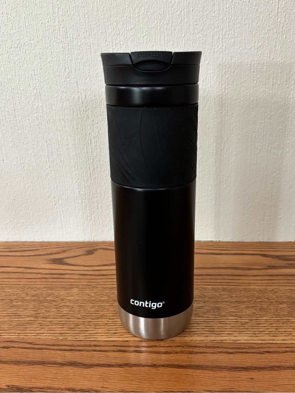 Contigo Byron 2.0 Stainless Steel Travel Mug Snapseal Lid Grip 24 oz Licorice